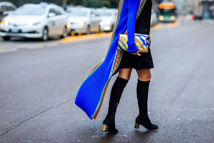 atmosphere details, AUTUMN WINTER 2016-2017, AW 16-17, black boots, black dress, blue cardigan, denni elias, detail, FALL WINTER 2016-2017, fashion week, frenchystyle, FW, FW 16-17, golden heel, graphic clutch, graphic jacket, graphic sweater, high boots, horizontal, jonathan paciullo, leather clutch, LFW, LONDON, MENSWEAR, metallic clutch, printed dress, silver clutch, street style, striped clutch, striped jacket, striped sweater, suede bag, suede shoes, sunglasses