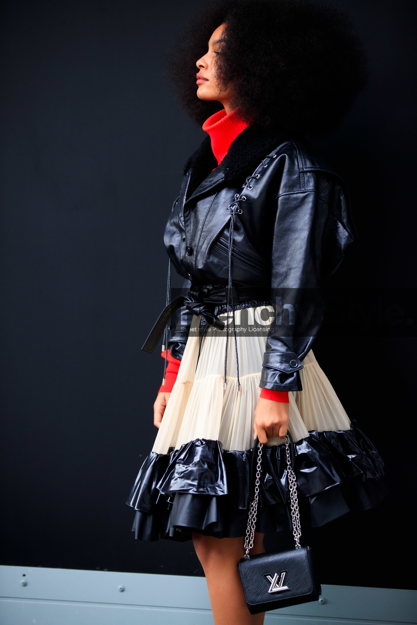 sharon alexie, black leather bag, black leather jacket, black leather skirt, nude skirt, ruffle skirt, tulle skirt, fur coat, fur collar coat, laced coat, red pullover, turtleneck pullover, louis vuitton bag, louis vuitton coat, louis vuitton skirt, louis vuitton total look, PARIS, PFW, fashion week, frenchystyle, FW, jonathan paciullo, street style, SPRING SUMMER 2021, SS 21, vertical, atmosphere details, detail