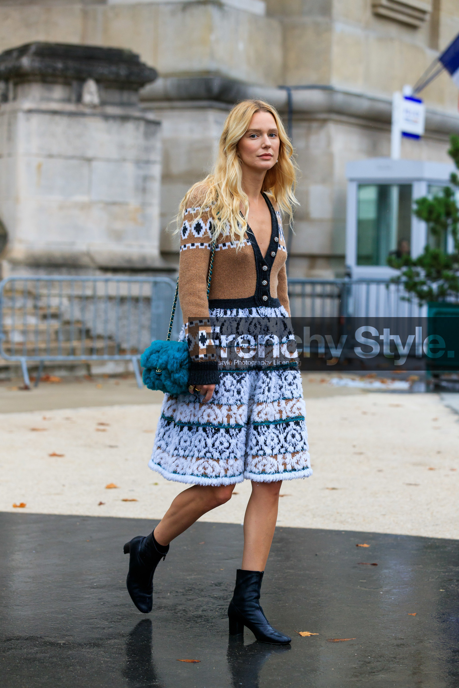 megan adelaide, blue bag, fur bag, shoulder bag, chain strap bag, quilted bag, knitwear, knit dress, beige dress, white dress, jacquard dress, chanel bag, chanel dress, black leather boots, low boots, zipped boots, button dress, PARIS, PFW, SPRING SUMMER 2020, SS 20, fashion week, frenchystyle, FW, jonathan paciullo, street style, vertical, full length