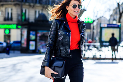 atmosphere details, AUTUMN WINTER 2016-2017, AW 16-17, black bag, black jacket, black pants, detail, ece sukan, FALL WINTER 2016-2017, fashion week, frenchystyle, FW, FW 16-17, horizontal, jonathan paciullo, leather bag, leather jacket, PARIS, PFW, red sweater, red turtleneck, street style, sunglasses, trousers, turtleneck sweater, varnished leather, vinyl