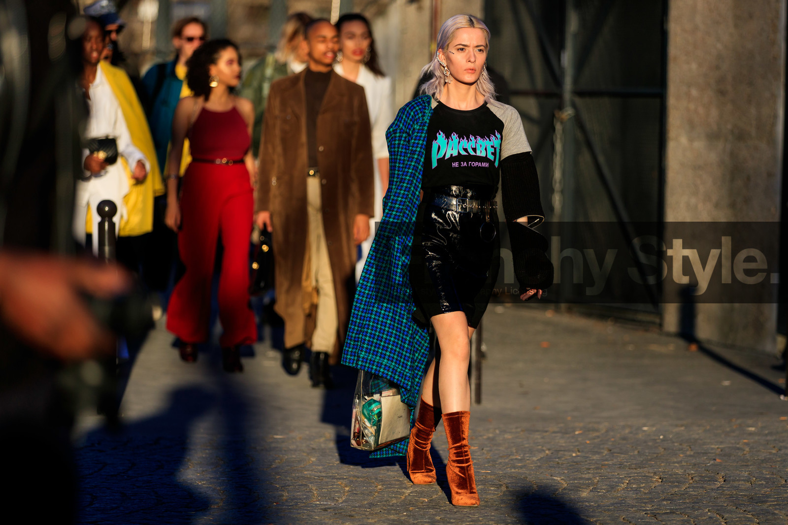 black skirt, black sweater, blue coat, brown boot, checked, graphic bag, graphic jacket, leather bag, leather shoes, leather skirt, off the shoulder, plaid, printed bag, printed jacket, printed sweater, transparent bag, velvet, PARIS, PFW, street style, jonathan paciullo, FW, frenchystyle, fashion week, AUTUMN WINTER 2019-2020, AW 19-20, FALL WINTER 2019-2020, FW 19-20, horizontal, atmosphere details, full length