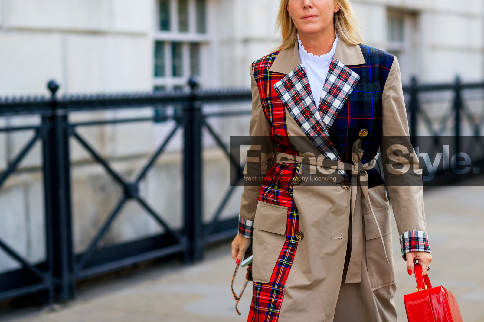 checked, graphic jacket, leather bag, plaid, printed jacket, red bag, tartan, trench coat, fashion week, frenchystyle, FW, jonathan paciullo, street style, LFW, LONDON, SPRING SUMMER 2019, SS 19, atmosphere details, horizontal, detail