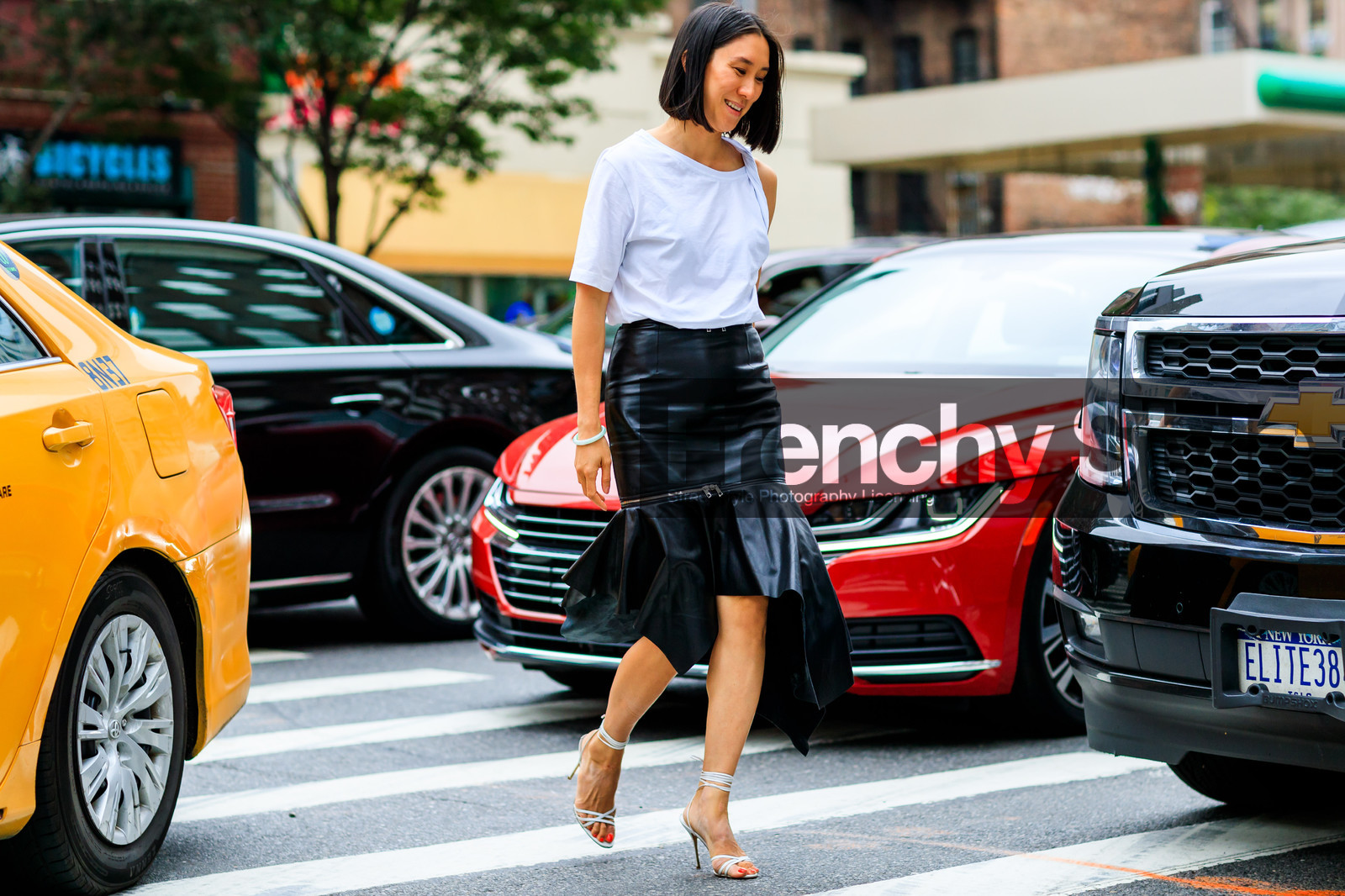 black skirt, high heels, leather shoes, leather skirt, white shoes, white t shirt, zip, fashion week, frenchystyle, FW, jonathan paciullo, street style, NYFW, NEW YORK, SPRING SUMMER 2019, SS 19, atmosphere details, horizontal, full length