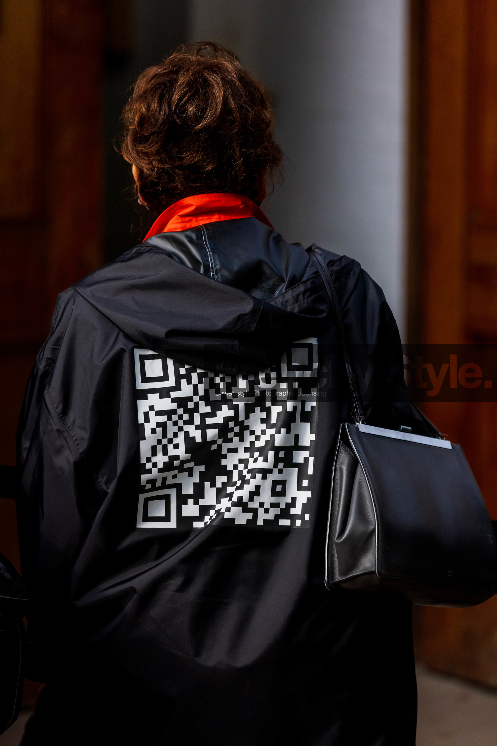 details, jacket, black, handbag, fashion week, frenchystyle, FW, jonathan paciullo, street style, SS 22, SPRING SUMMER 2022, LFW, LONDON, vertical, atmosphere details, detail