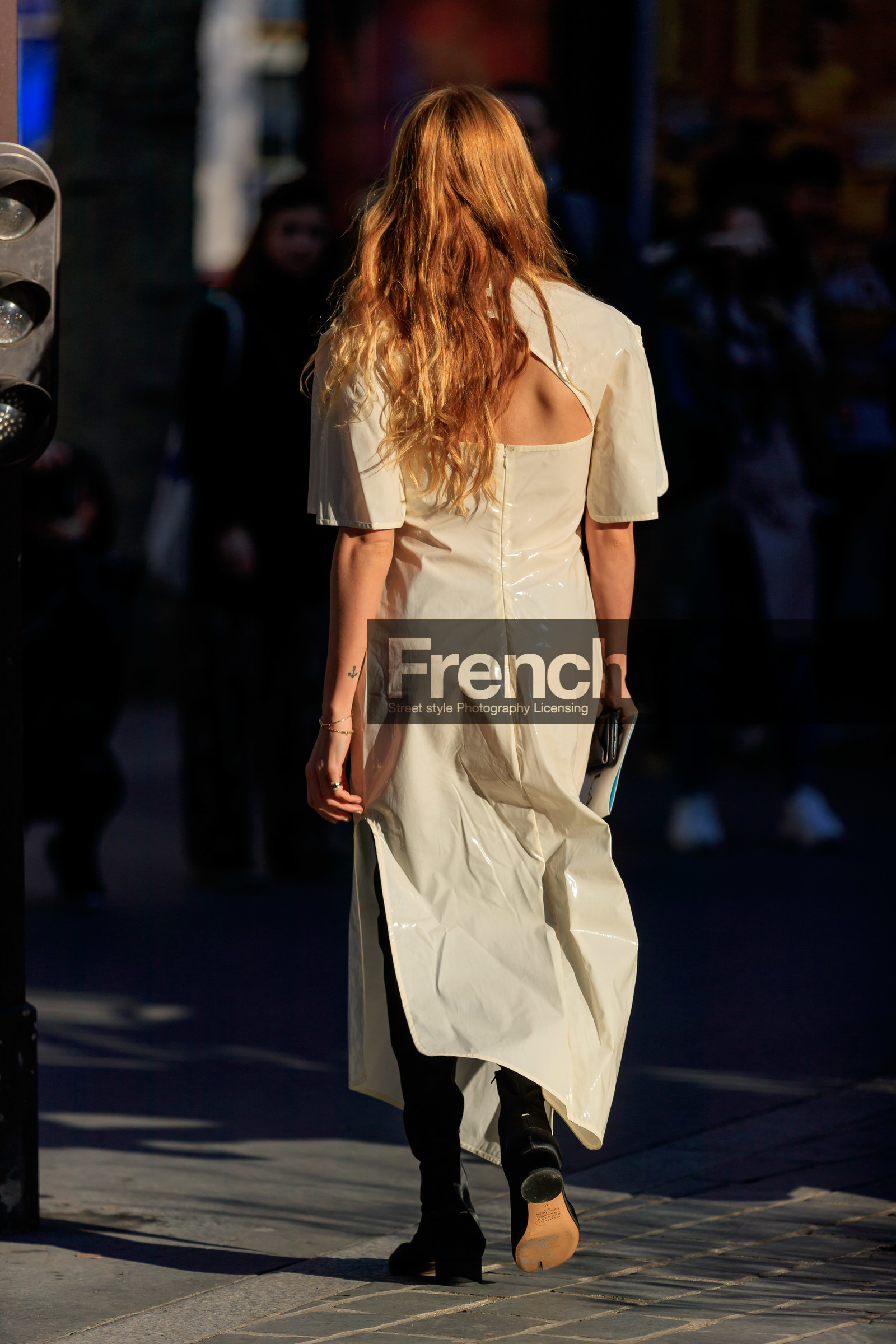 black shoes, cut out, high boots, high heels, leather shoes, maison martin margiela, tabi shoes, white dress, PARIS, PFW, street style, jonathan paciullo, FW, frenchystyle, fashion week, AUTUMN WINTER 2019-2020, AW 19-20, FALL WINTER 2019-2020, FW 19-20, vertical, full length