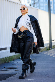 gucci sunglasses, golden big earrings, cropped shirt, full white look, black parka, black jacket, black pants, highwaisted leather pants, chiquito bag, jacquemus bag, black belt bag, chunky black boots, leather boots, white hair, embriodered shirt, fashion week, frenchystyle, FW, jonathan paciullo, street style, MFW, MILAN, FALL WINTER 2022_2023, AUTUMN WINTER 2022-2023, FW 22-23, vertical, full length