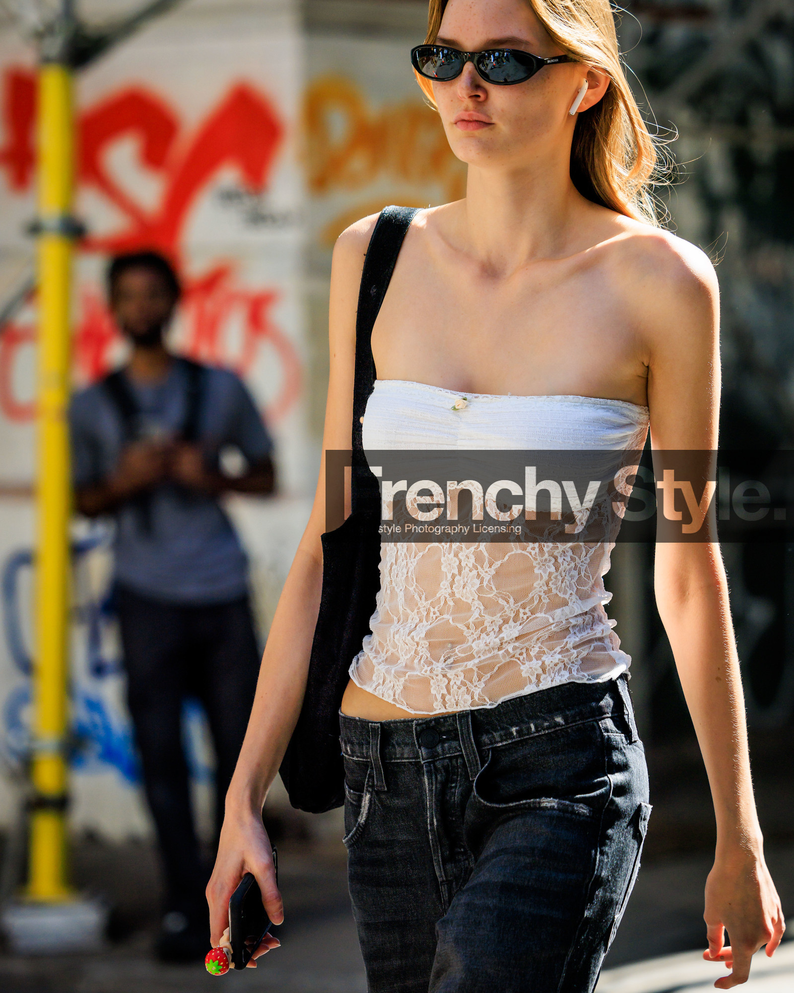 jonathan paciullo, FW, frenchystyle, fashion week, street style, vertical, detail, atmosphere details, NEW YORK, NYFW, SPRING SUMMER 2024, SS 24