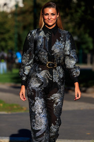 black jumpsuit, lurex jumpsuit, sparkling jumpsuit, belted jumpsuit, alberta ferretti belt, black leather belt, floral embroidered jumpsuit, fashion week, frenchystyle, FW, jonathan paciullo, street style, MFW, MILAN, SPRING SUMMER 2021, SS 21, vertical, detail