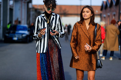black bag, blazer, brown jacket, graphic jacket, graphic skirt, leather bag, louis vuitton, printed jacket, printed skirt, sunglasses, fashion week, frenchystyle, FW, jonathan paciullo, street style, MFW, MILAN, AUTUMN WINTER 2018-2019, FALL WINTER 2018-2019, FW 18-19, horizontal, atmosphere details, chloe hill, sarah ellen