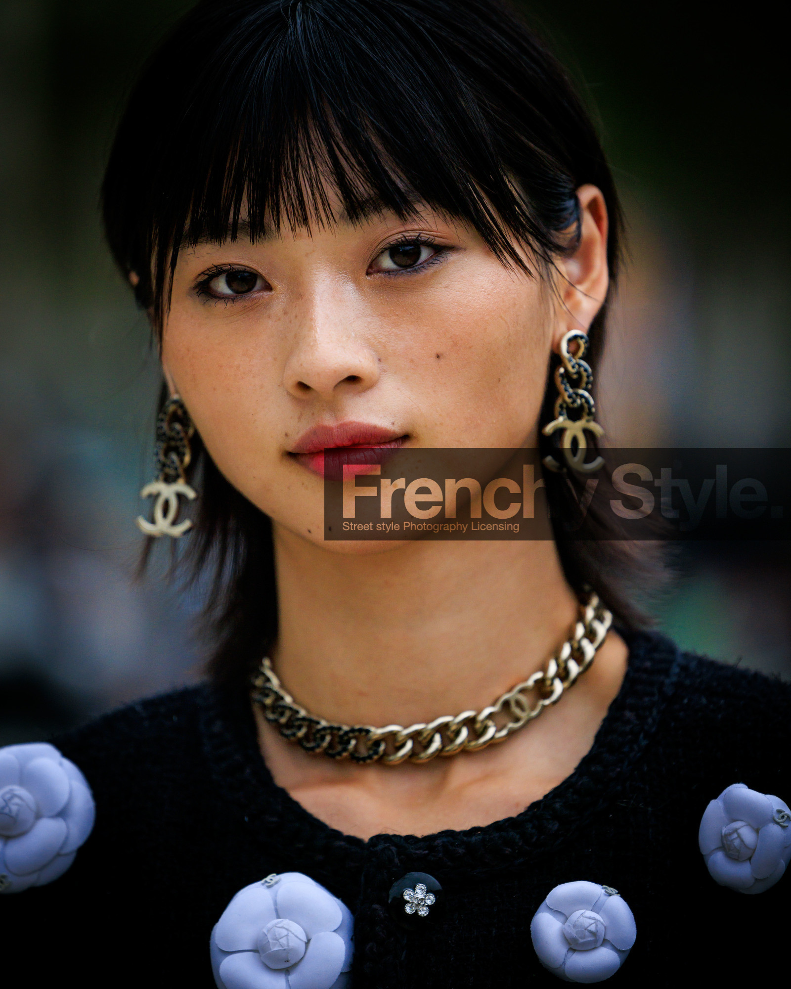 PARIS, PFW, fashion week, frenchystyle, FW, jonathan paciullo, street style, SPRING SUMMER 2024, SS 24, vertical, atmosphere details, detail