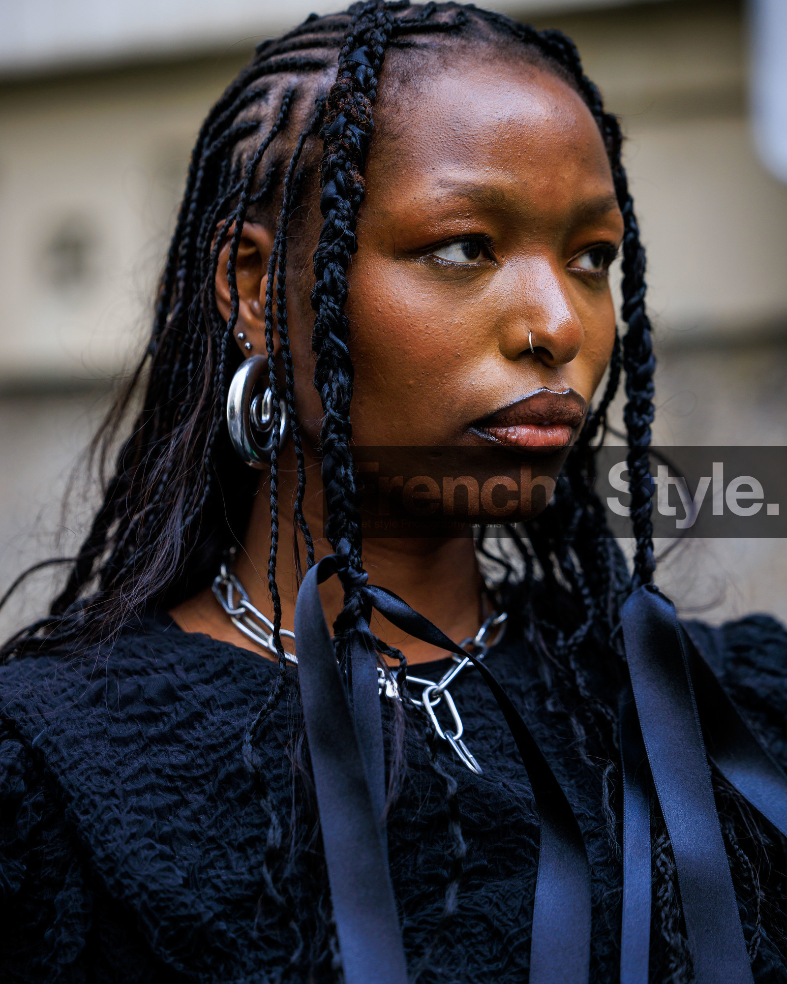fashion week, frenchystyle, FW, jonathan paciullo, street style, PARIS, PFW, SPRING SUMMER 2024, SS 24, vertical, atmosphere details, detail