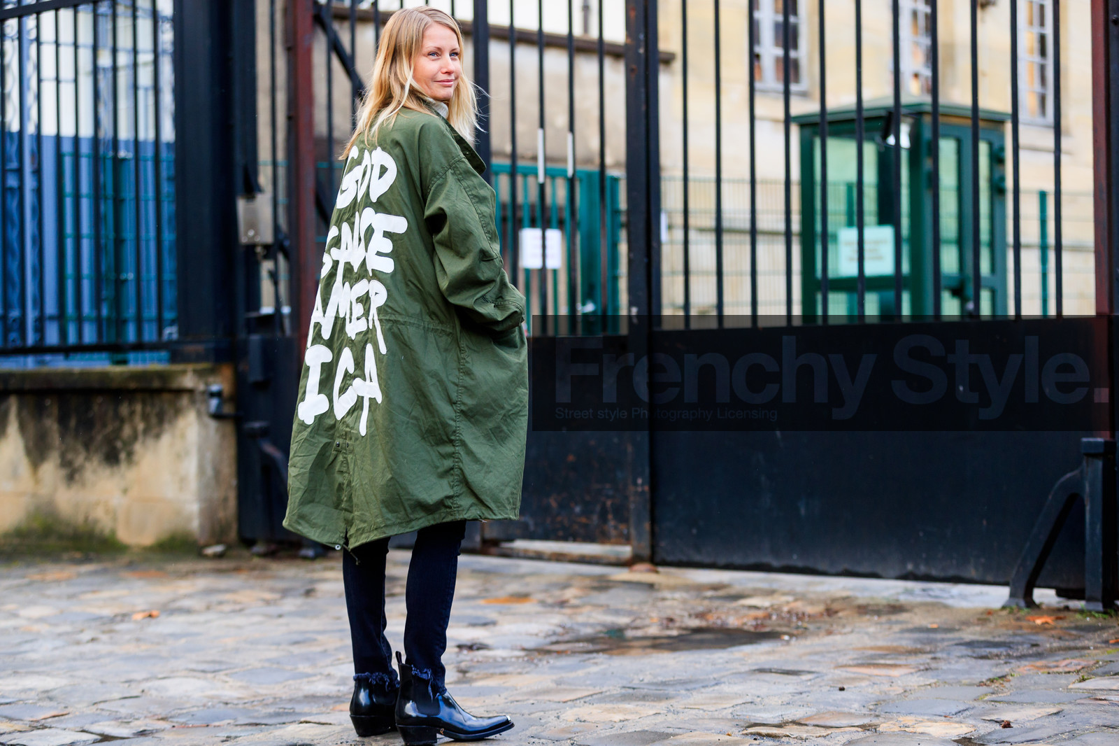 black shoes, graphic jacket, green coat, leather shoes, message, printed jacket, trousers, street style, jonathan paciullo, FW, frenchystyle, fashion week, PFW, PARIS, AUTUMN WINTER 2018-2019, FALL WINTER 2018-2019, FW 18-19, horizontal, atmosphere details, full length, holly rodgers
