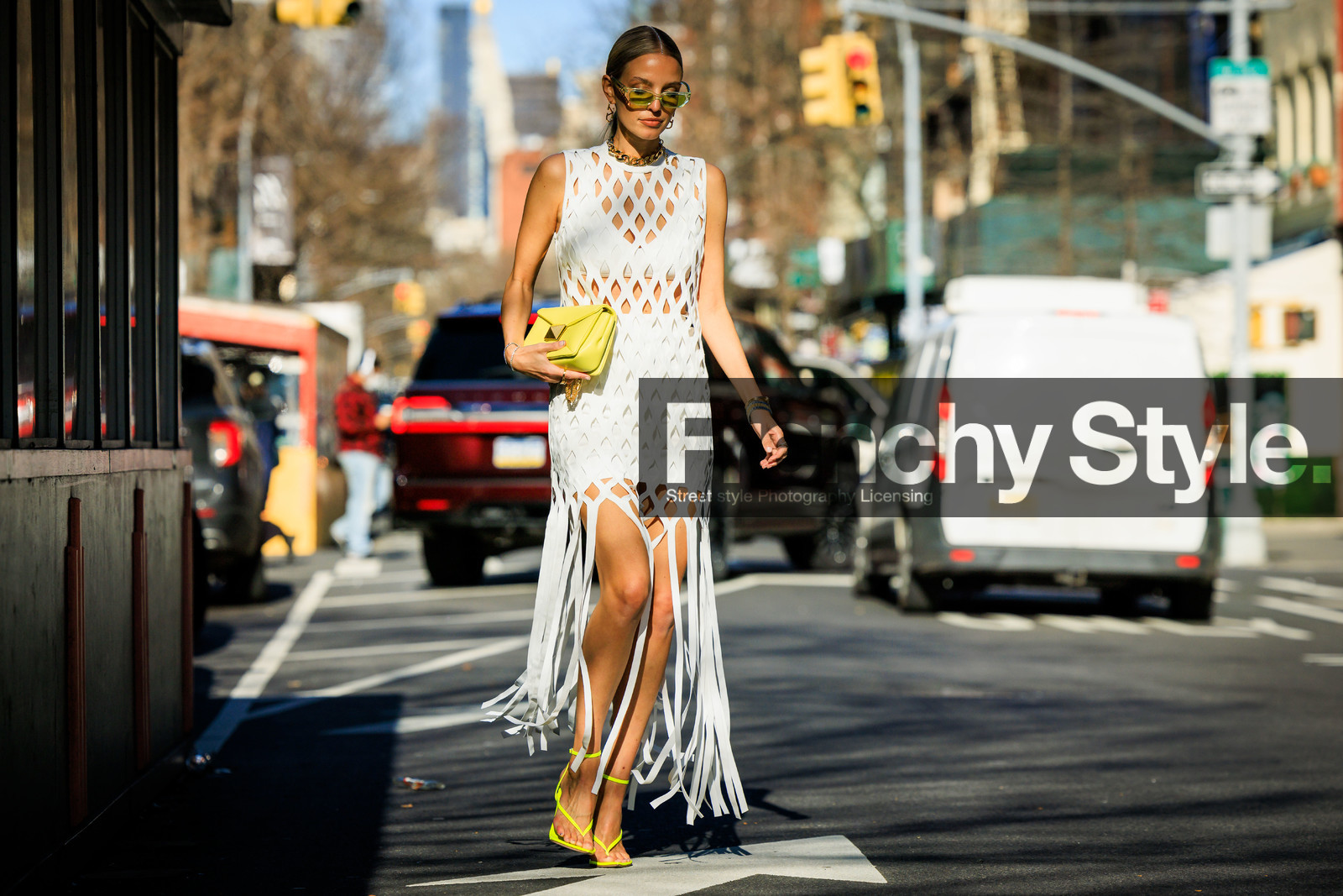 fish net knitted mini white dress, yellow handbag, sunglasses, leonie hanne, fashion week, frenchystyle, FW, jonathan paciullo, street style, NYFW, NEW YORK, AUTUMN WINTER 2022-2023, FALL WINTER 2022_2023, FW 22-23, atmosphere details, horizontal, full length