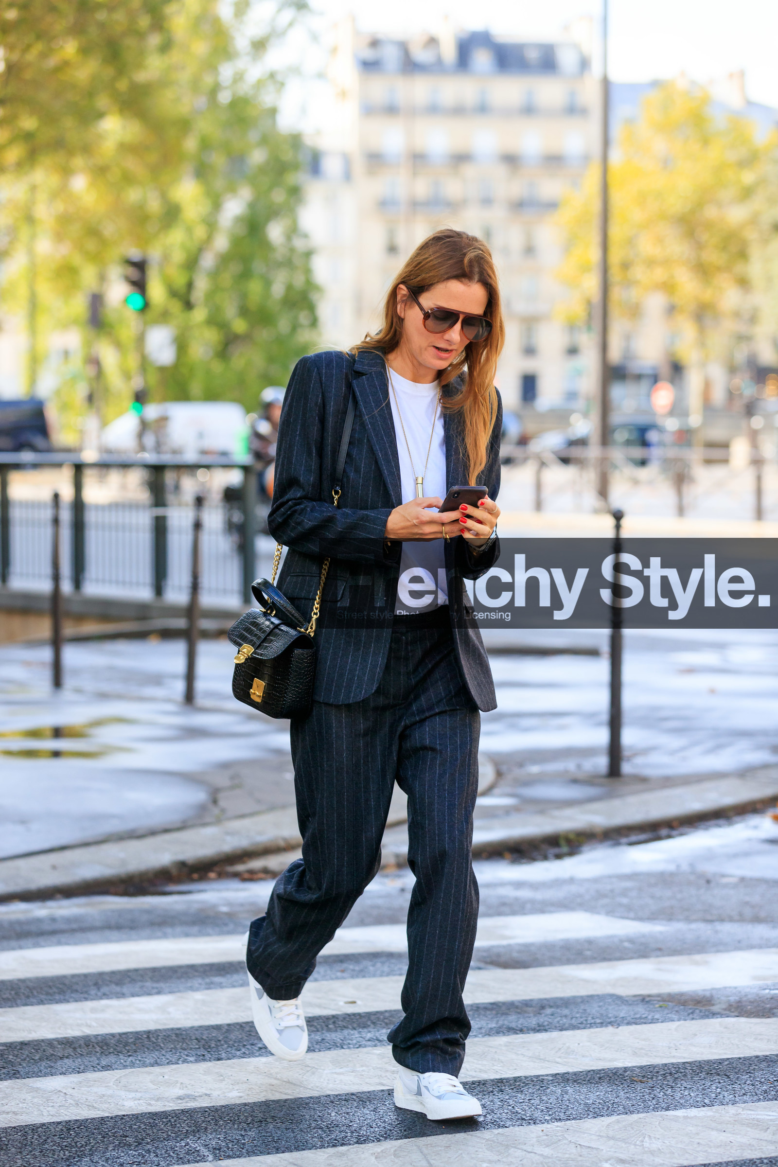 claire thomson jonville, aviator sunglasses, scale sunglasses, white t-shirt, dark grey jacket, dark grey pants, dark grey suits, striped jacket, striped pants, striped suits, loose pants, black leather bag, animal skin bag, shoulder bag, golden chain strap bag, white leather sneakers, nike shoes, fashion week, frenchystyle, FW, jonathan paciullo, street style, SPRING SUMMER 2020, SS 20, PFW, PARIS, vertical, full length