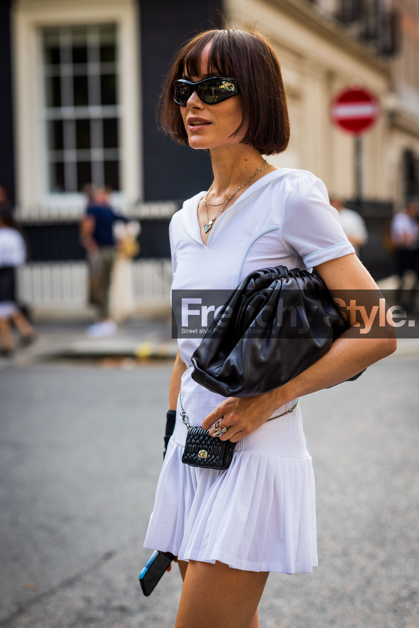 Julia Hobbs, mini dress, white, bottega veneta, bottega veneta bag, pouch, mini belt bag, black, sunglasses, fashion week, frenchystyle, FW, jonathan paciullo, street style, SS 22, SPRING SUMMER 2022, LFW, LONDON, vertical, atmosphere details, detail