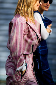 AUTUMN WINTER 2017-2018, AW 17-18, detail, FALL WINTER 2017-2018, fashion week, frenchystyle, FW, FW 17-18, geometric, graphic jumpsuit, jonathan paciullo, MFW, MILAN, pink jumpsuit, printed jumpsuit, red jumpsuit, street style, striped jumpsuit, stripes, sunglasses, trousers, vertical, zip