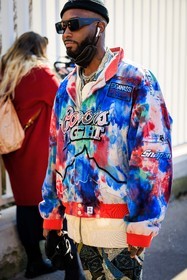 bomber printed jacket, multicolor mens jacket, multicolor jacket, details, black sunglasses, cream jacket, black beanie, airpods, black mask, chain necklaces, piercing, silver earrings, fashion week, frenchystyle, FW, jonathan paciullo, street style, MFW, MILAN, FALL WINTER 2022_2023, AUTUMN WINTER 2022-2023, FW 22-23, vertical, atmosphere details