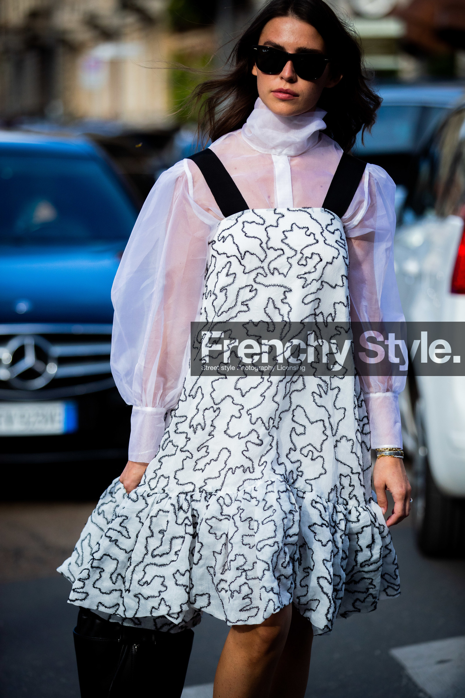 white dress, white shirt, high collar shirt, high collar blouse, white blouse, organza blouse, organza shirt, organza dress, sleeveless dress, embroidered dress, printed dress, geometrical printed dress, striped dress, rayban sunglasses, ruffle dress, balloon sleeves, black leather bag, low boots, bucket bag, sheer shirt, sheer blouse, sarah lou falk, street style, jonathan paciullo, FW, frenchystyle, fashion week, MFW, MILAN, SPRING SUMMER 2021, SS 21, vertical, detail