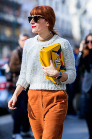 AUTUMN WINTER 2017-2018, AW 17-18, camel pants, detail, FALL WINTER 2017-2018, fashion week, frenchystyle, FW, FW 17-18, graphic bag, jonathan paciullo, leather bag, louis vuitton, MFW, MILAN, printed bag, red lips, sara moschini, street style, sunglasses, trousers, vertical, white knit