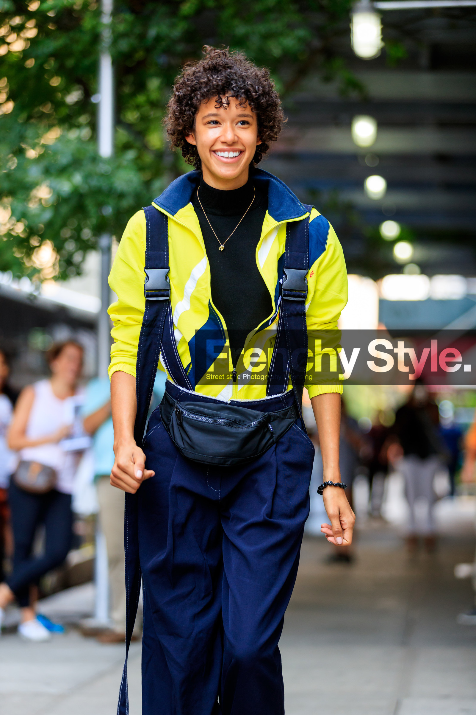 atmosphere details, black bag, black turtleneck, blue pants, detail, fanny pack, fashion week, frenchystyle, FW, jonathan paciullo, leather bag, model, necklace, NEW YORK, NYFW, SPRING SUMMER 2018, SS 18, street style, suspenders, trousers, vertical, yellow jacket