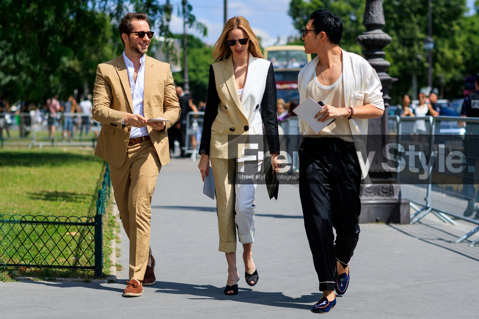 beige shirt, beige suit, beige top, black bag, black pants, black shoes, blazer, blue shoes, brown belt, camel jacket, camel pants, camel shoes, camel suit, graphic pants, graphic suit, leather bag, leather shoes, loafers, printed pants, sunglasses, trousers, velvet, white shirt, fashion week, frenchystyle, FW, jonathan paciullo, street style, PFW, PARIS, horizontal, atmosphere details, full length, AUTUMN WINTER 2018-2019, FALL WINTER 2018-2019, FW 18-19