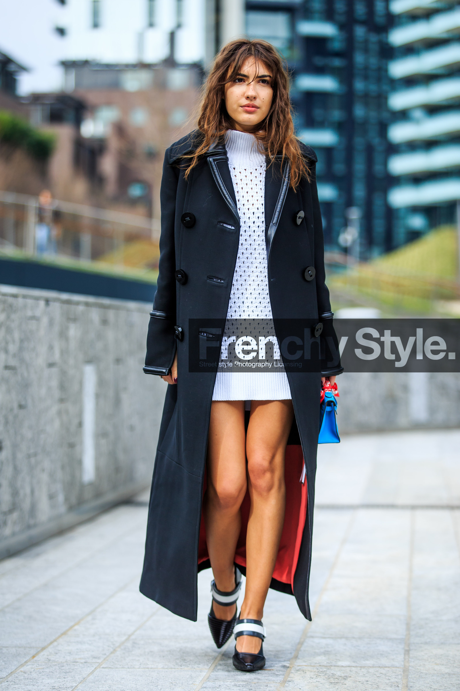 AUTUMN WINTER 2016-2017, AW 16-17, black coat, black heels, blue bag, FALL WINTER 2016-2017, fashion week, frenchystyle, full length, FW, FW 16-17, graphic shoes, hermès, high heels, jonathan paciullo, knit dress, leather bag, leather shoes, LFW, LONDON, long coat, louis vuitton, MENSWEAR, mini bag, patricia contreras, patricia manfield, red bandana, street style, vertical, white dress, white knit, white sweater