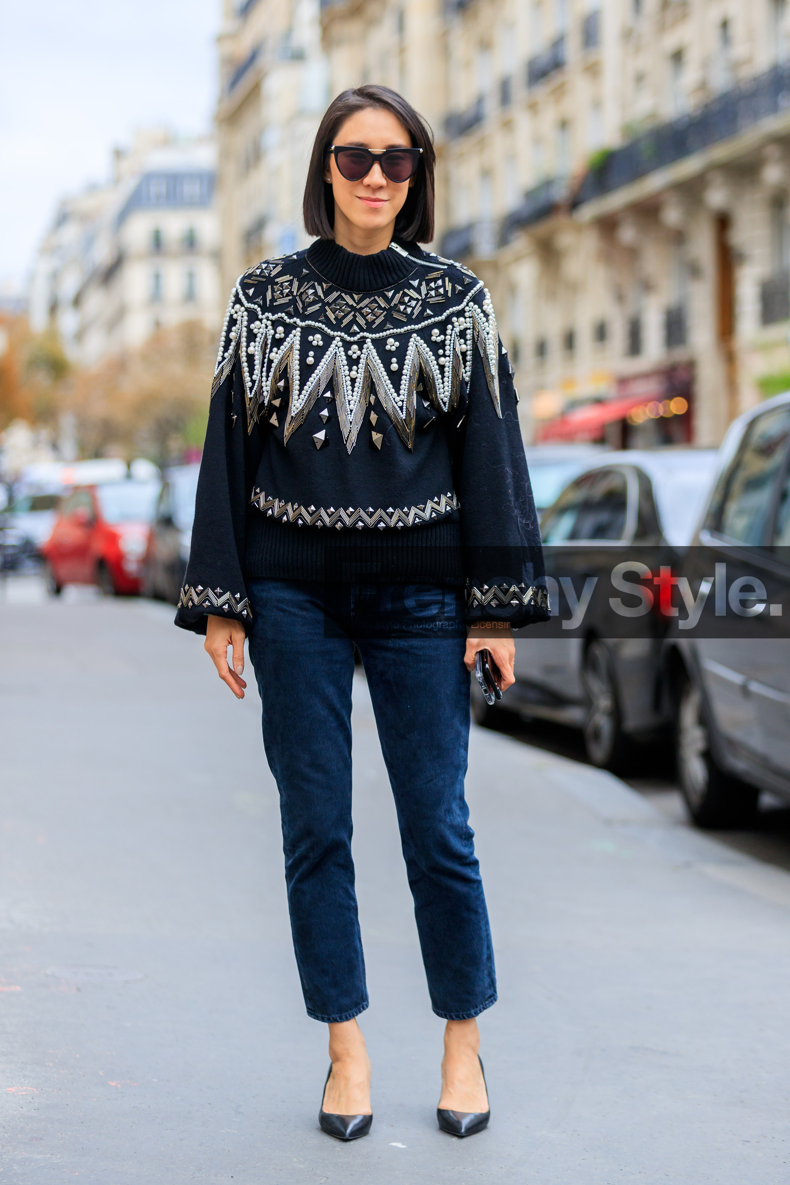 black shoes, black sweater, blue denim, denim pants, embroidered sweater, fashion week, frenchystyle, full length, FW, glitter, graphic sweater, high heels, jeans, jonathan paciullo, leather shoes, PARIS, pearls, PFW, printed sweater, sequined sweater, SPRING SUMMER 2018, SS 18, street style, sunglasses, trousers, vertical