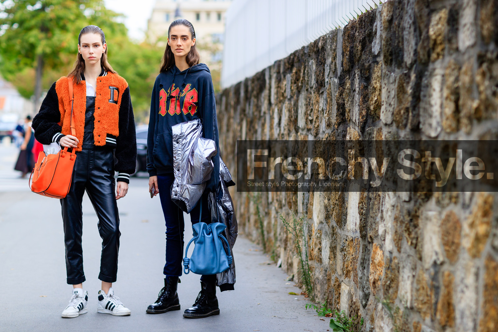 adidas, american, atmosphere details, black boots, black overall, black pants, black sweater, blue bag, blue denim, down jacket, dr martens, fashion week, frenchystyle, full length, FW, hoodie, horizontal, jonathan paciullo, jw anderson, leather bag, leather overall, leather pants, leather shoes, leather sneakers, model, orange jacket, PARIS, PFW, printed sweater, silver jacket, SPRING SUMMER 2017, SS 17, street style, teddy jacket, trousers, white sneakers