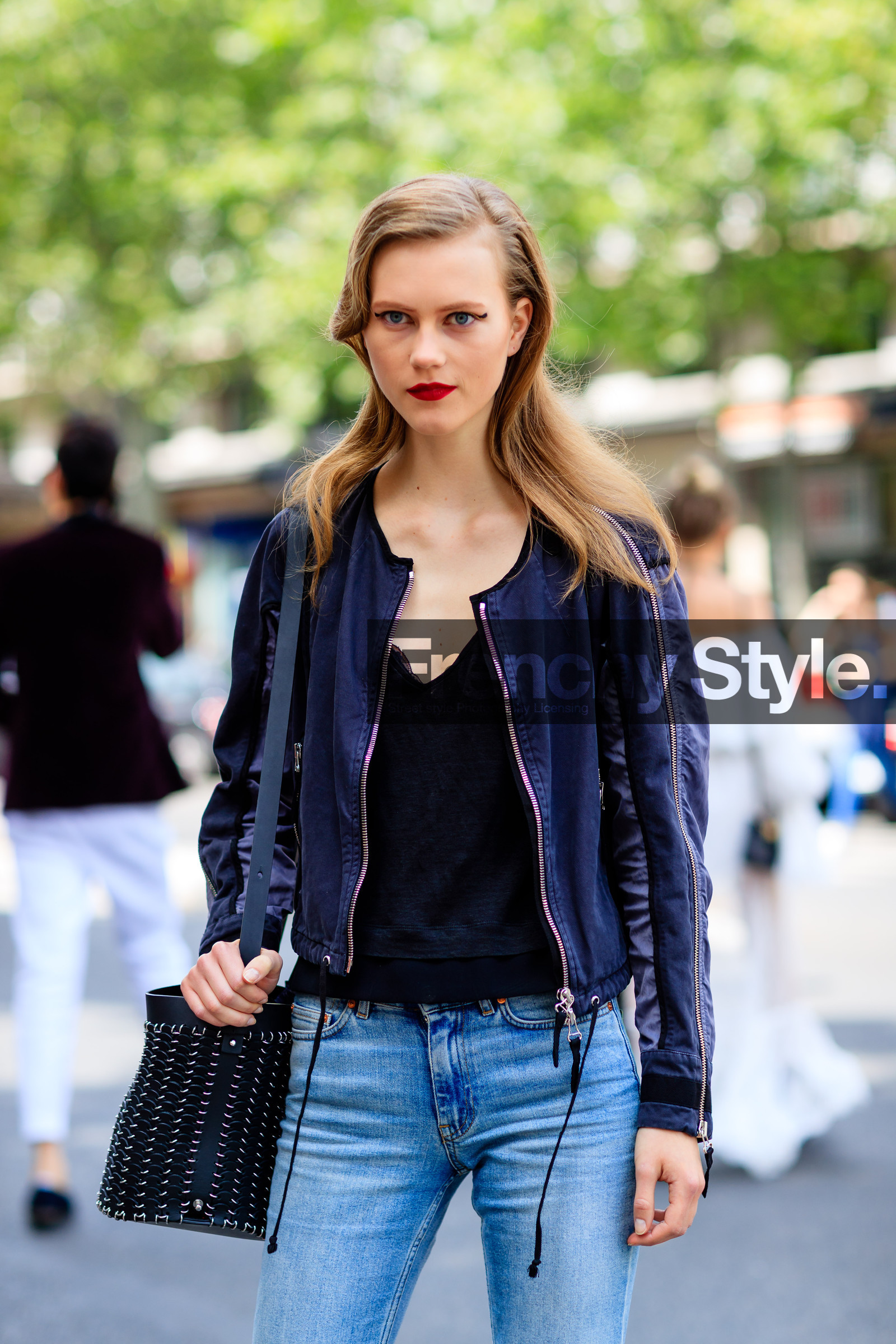AUTUMN WINTER 2016-2017, AW 16-17, black bag, black top, blue denim, blue jacket, denim pants, detail, embroidered bag, FALL WINTER 2016-2017, fashion week, frenchystyle, FW, FW 16-17, HAUTE COUTURE, jeans, jonathan paciullo, leather bag, MENSWEAR, model, PARIS, PFW, portrait, street style, trousers, vertical