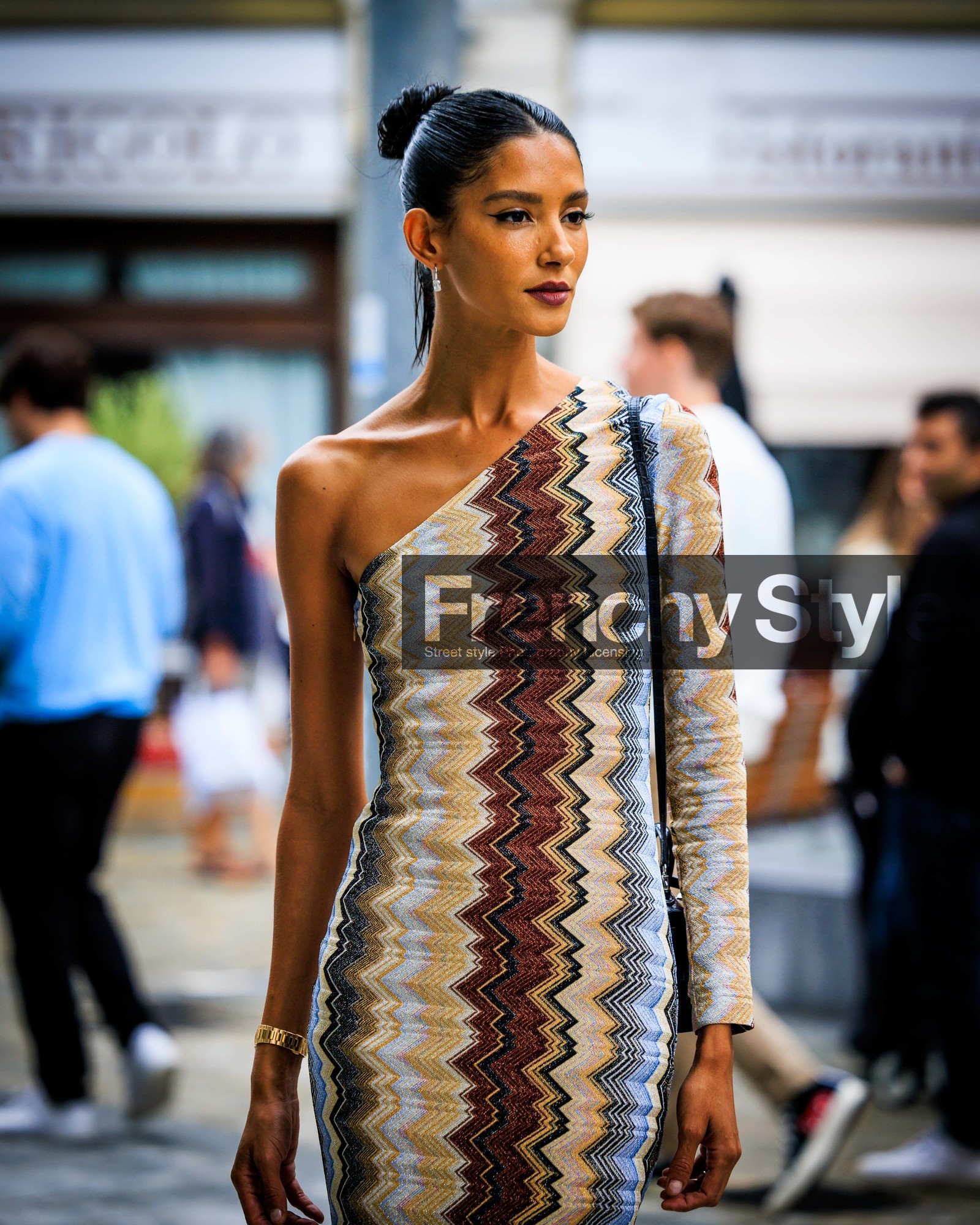 MILAN, MFW, frenchystyle, fashion week, FW, jonathan paciullo, street style, SPRING SUMMER 2024, SS 24, vertical, atmosphere details, detail