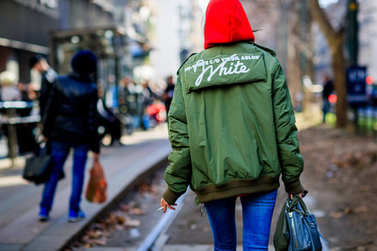 atmosphere details, AUTUMN WINTER 2017-2018, AW 17-18, back detail, blue denim, bomber jacket, denim pants, detail, FALL WINTER 2017-2018, fashion week, frenchystyle, FW, FW 17-18, graphic jacket, green jacket, grey bag, hoodie, horizontal, jeans, jonathan paciullo, leather bag, MFW, MILAN, off white, printed jacket, street style, trousers