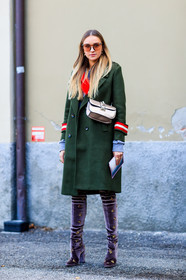 AUTUMN WINTER 2017-2018, AW 17-18, beige bag, bronze, brown boots, FALL WINTER 2017-2018, fashion week, frenchystyle, full length, FW, FW 17-18, green coat, high heels, jonathan paciullo, leather bag, leather shoes, MFW, MILAN, nina suess, shiny bag, street style, sunglasses, velvet, vertical