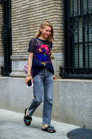 black denim, black shoes, chanel, denim pants, embroidered shoes, fashion week, frenchystyle, full length, fur shoes, FW, glitter, jeans, jessica minkoff, jewellery, jonathan paciullo, leather bag, leather shoes, multicolor shoes, NEW YORK, NYFW, pink bag, SPRING SUMMER 2018, SS 18, street style, trousers, tweed bag, vertical