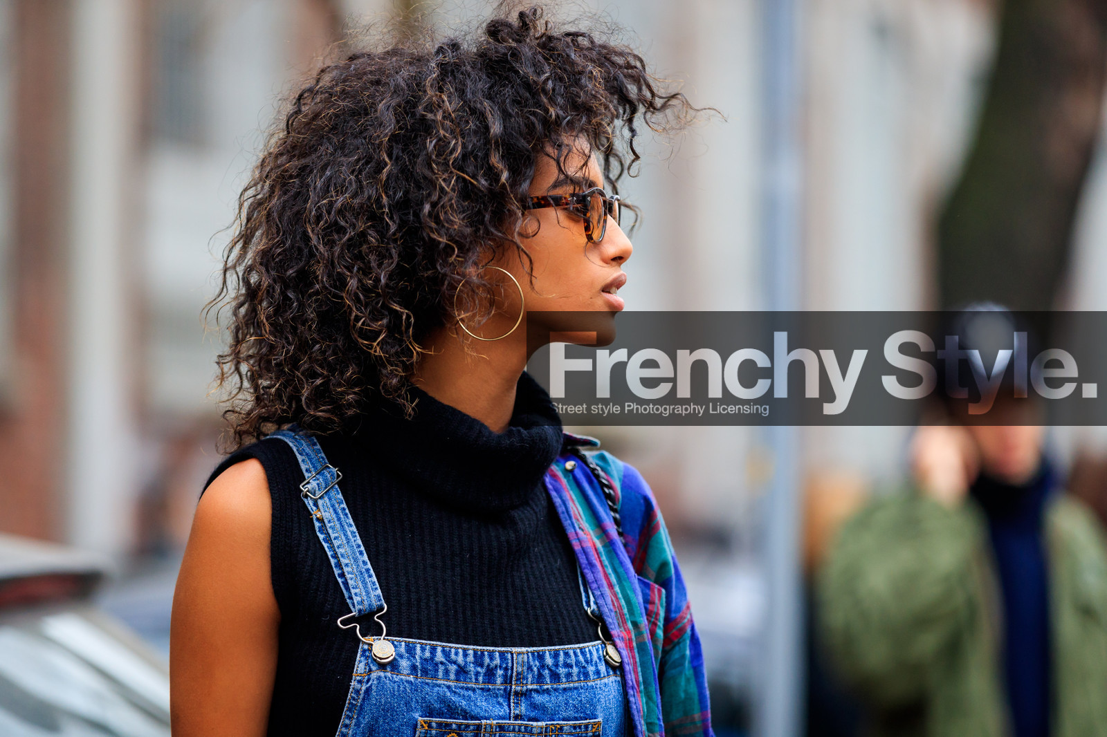 atmosphere details, AUTUMN WINTER 2017-2018, AW 17-18, black turtleneck, checked shirt, denim overall, detail, earrings, FALL WINTER 2017-2018, fashion week, frenchystyle, FW, FW 17-18, graphic shirt, horizontal, imaan hamman, jonathan paciullo, MFW, MILAN, model, plaid, portrait, printed shirt, ralph lauren, sleeveless, street style, sunglasses