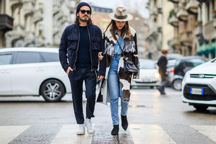 atmosphere details, AUTUMN WINTER 2016-2017, AW 16-17, beige hat, black bag, black boots, blue beanie, blue denim, blue jacket, blue pants, blue sweater, brown coat, converse, denim pants, denim shirt, FALL WINTER 2016-2017, fashion week, fedora, frenchystyle, fringes, full length, FW, FW 16-17, giotto calendoli, hermès, high waist, horizontal, jeans, jonathan paciullo, kelly bag, leather bag, leather coat, LFW, LONDON, MENSWEAR, navy jacket, navy pants, patricia manfield, printed coat, street style, suede jacket, suede shoes, sunglasses, white sneakers
