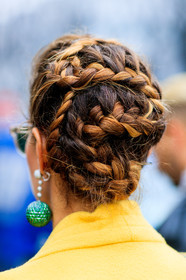 AUTUMN WINTER 2017-2018, AW 17-18, back detail, braids, detail, earrings, FALL WINTER 2017-2018, fashion week, frenchystyle, FW, FW 17-18, jonathan paciullo, MFW, MILAN, street style, vertical, yellow coat