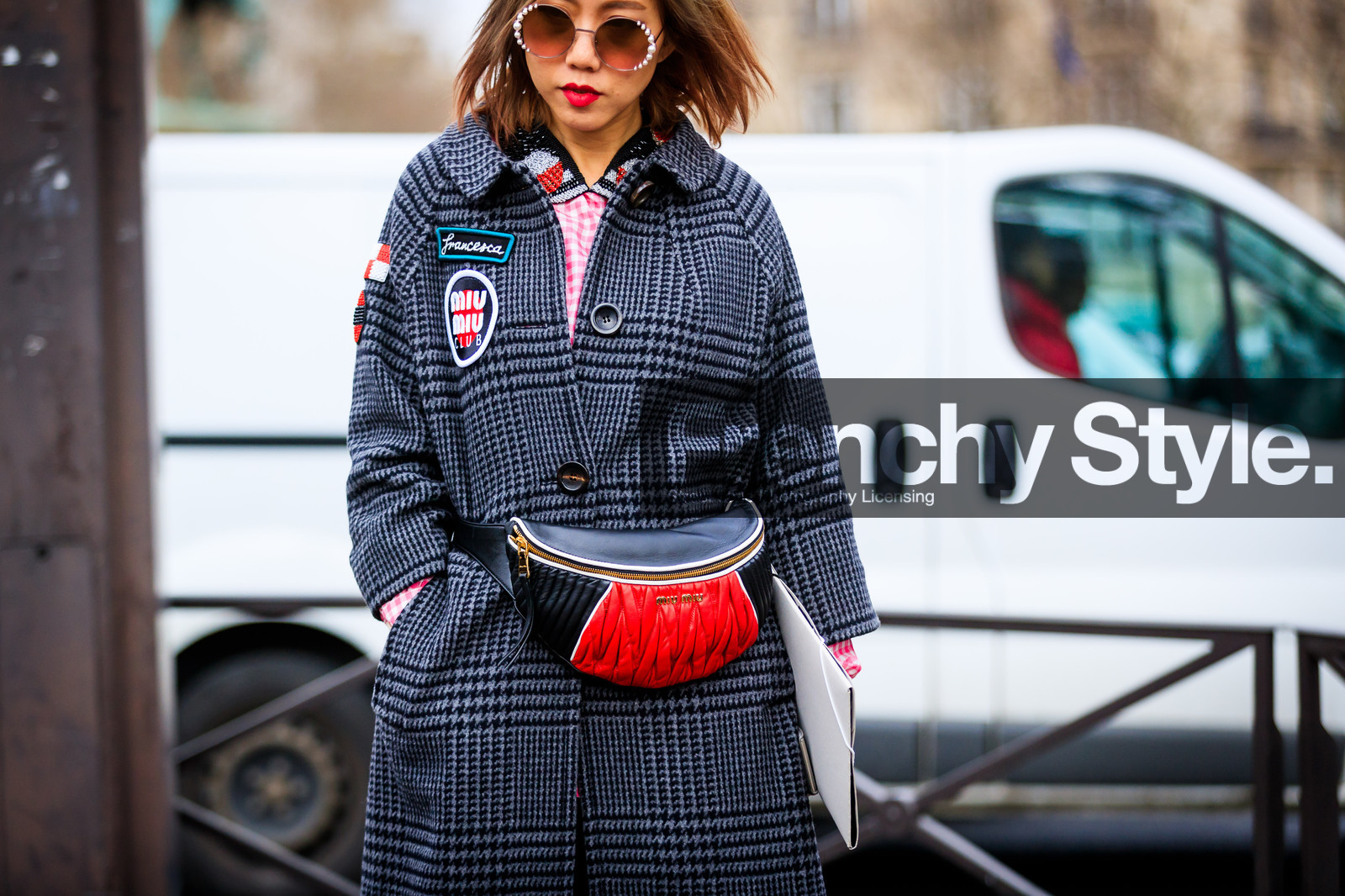 black bag, checked, fanny pack, graphic bag, graphic jacket, grey coat, houndstooth pattern, leather bag, miu miu, plaid, printed bag, printed jacket, red bag, sunglasses, street style, jonathan paciullo, FW, frenchystyle, fashion week, PFW, PARIS, AUTUMN WINTER 2018-2019, FALL WINTER 2018-2019, FW 18-19, horizontal, atmosphere details