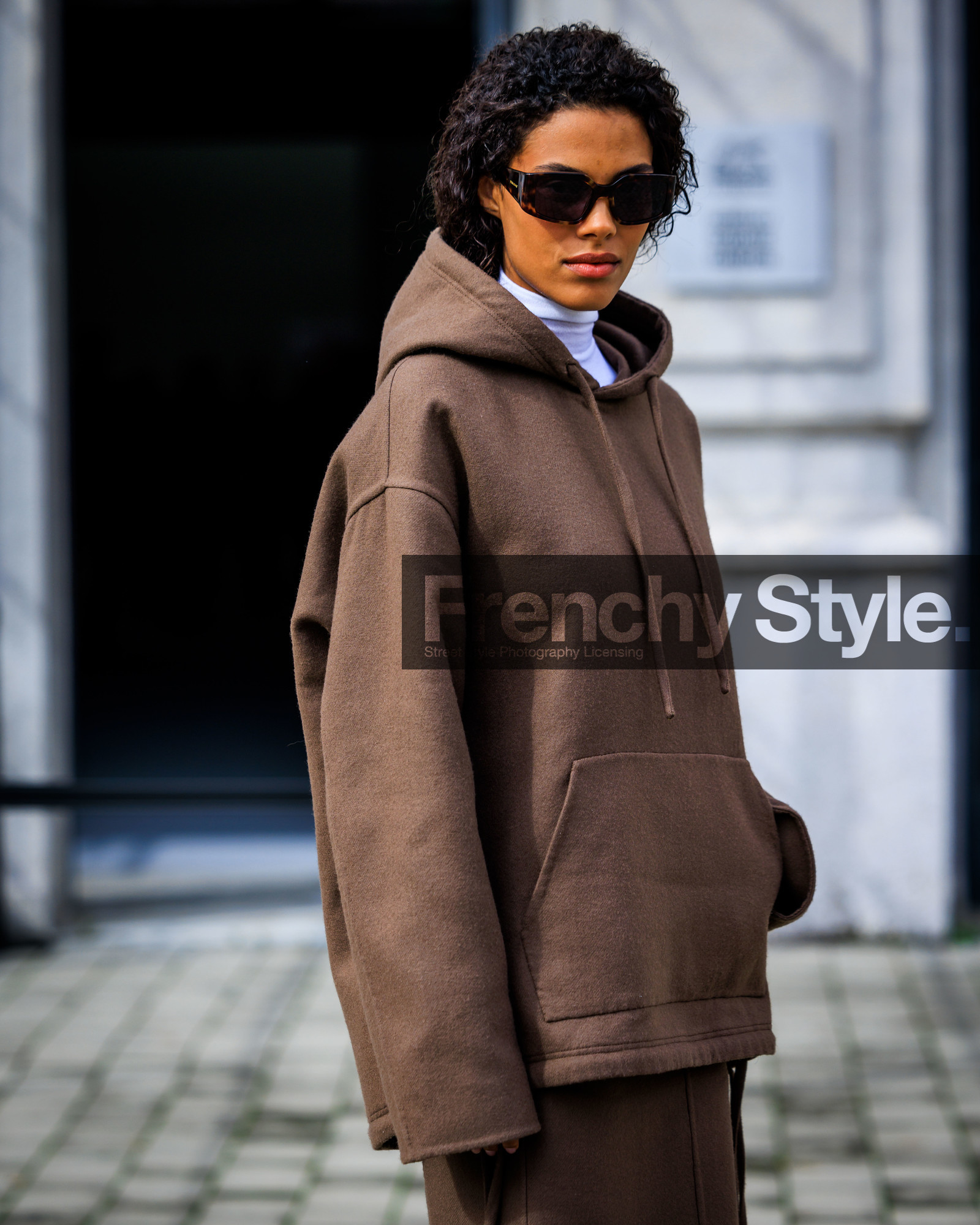 street style, jonathan paciullo, FW, fashion week, frenchystyle, MFW, MILAN, SPRING SUMMER 2024, SS 24, vertical, atmosphere details, detail