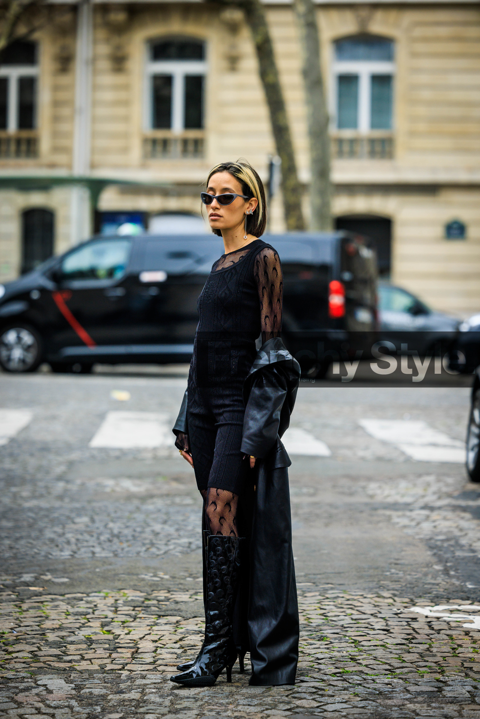 black sunglasses, marine serre jumpsuit, black jumpsuit, black coat, leather coat, leather boots, pattent boots, strass earrings, alexandra guerain, street style, jonathan paciullo, FW, frenchystyle, fashion week, AUTUMN WINTER 2022-2023, FALL WINTER 2022_2023, FW 22-23, PFW, PARIS, full length, vertical