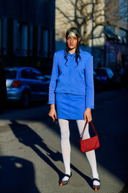 model, strassed make up, make up, make up details, glitter face, glitter hair, blue jacket, blue skirt, white tights, red leather bag, shoulder bag, orange eyeshadow, fashion week, frenchystyle, FW, jonathan paciullo, street style, MFW, MILAN, AUTUMN WINTER 2020-2021, FALL WINTER 2020-2021, FW 20-21, vertical, full length