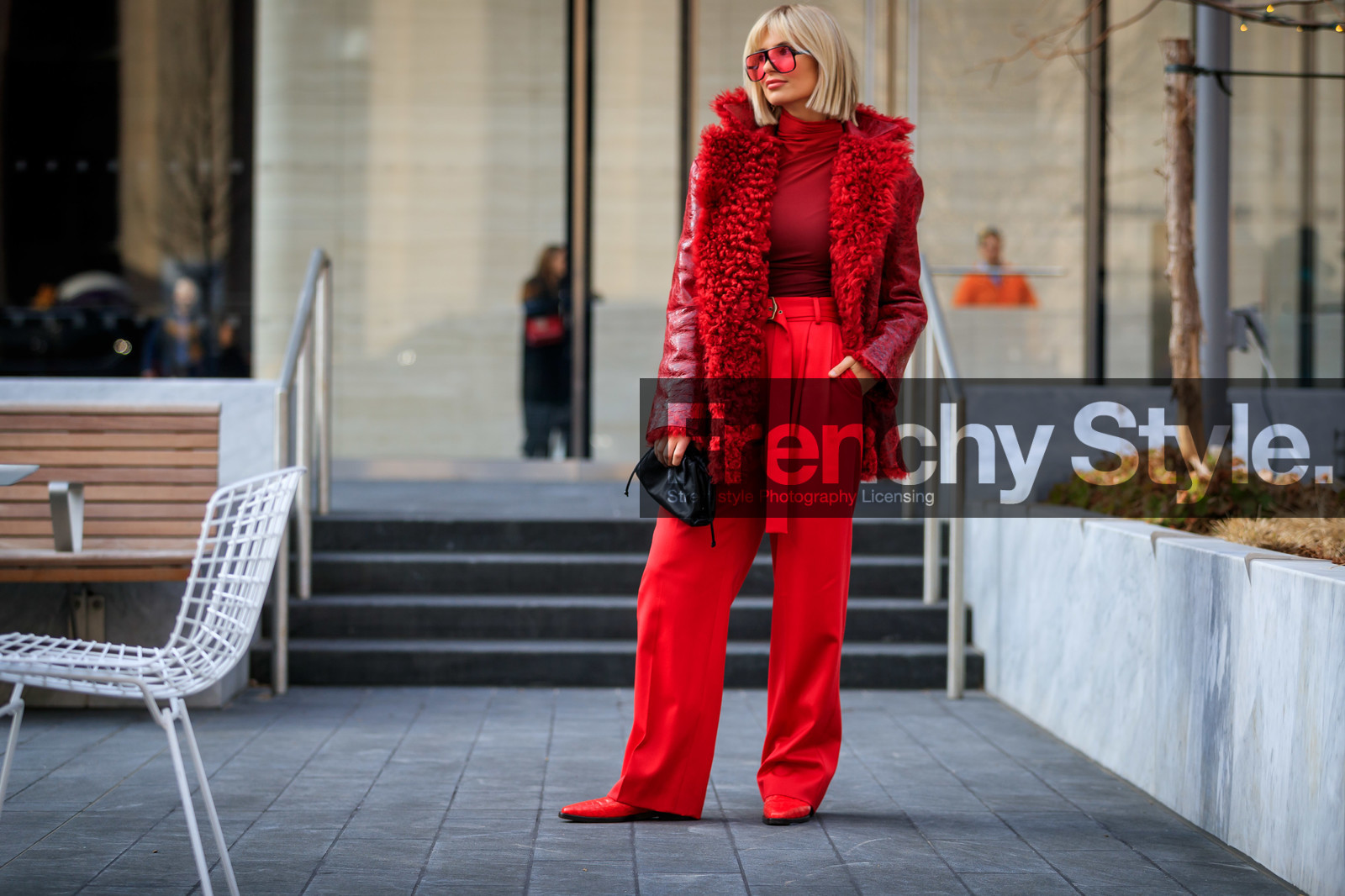 xenia adonts, red sunglasses, red top, red total look, red pants, red coat, red leather coat, vinyl coat, fur coat, polish coat, turtleneck top, high waist pants, belted pants, loose pants, carrot pants, big sunglasses, square shape glasses, black leather clutch, bottega veneta bag, fashion week, frenchystyle, FW, jonathan paciullo, street style, NYFW, NEW YORK, AUTUMN WINTER 2020-2021, FALL WINTER 2020-2021, FW 20-21, horizontal, atmosphere details, full length
