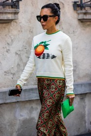 black sunglasses, color, fluid pants, fluo green pouch, green pants, green pouch, leather pouch, orange jumper, print, printed knit, printed pants, sunglasses, white jumper, white knit, fashion week, frenchystyle, FW, jonathan paciullo, street style, SPRING SUMMER 2022, SS 22, MFW, MILAN, vertical, atmosphere details