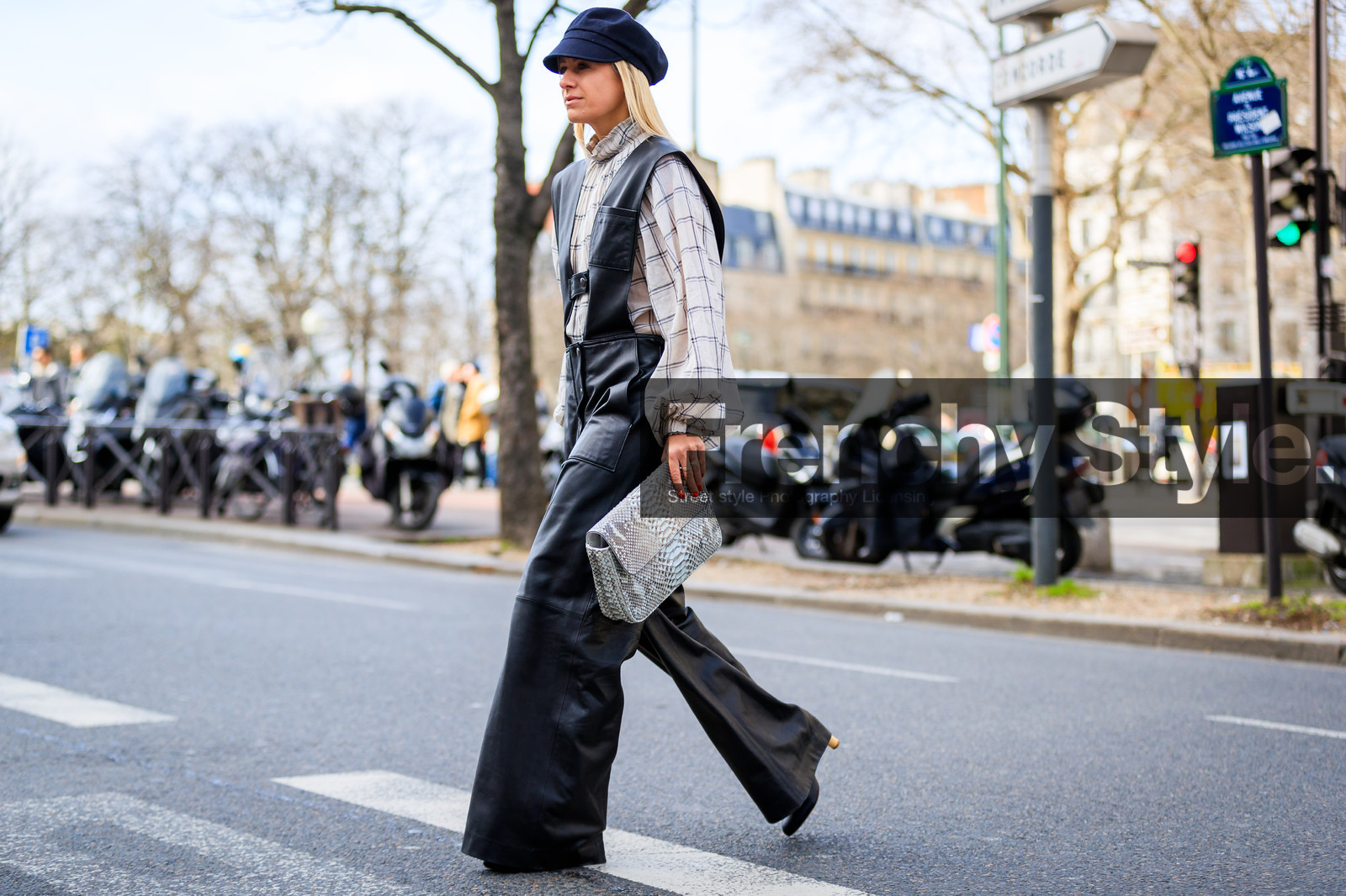 atmosphere details, AUTUMN WINTER 2017-2018, AW 17-18, beige bag, black cap, black overall, celine aagaard, checked shirt, FALL WINTER 2017-2018, fashion week, frenchystyle, full length, FW, FW 17-18, graphic shirt, high heels, horizontal, jonathan paciullo, leather bag, leather overall, leather shoes, PARIS, PFW, printed shirt, snake print, street style, trousers