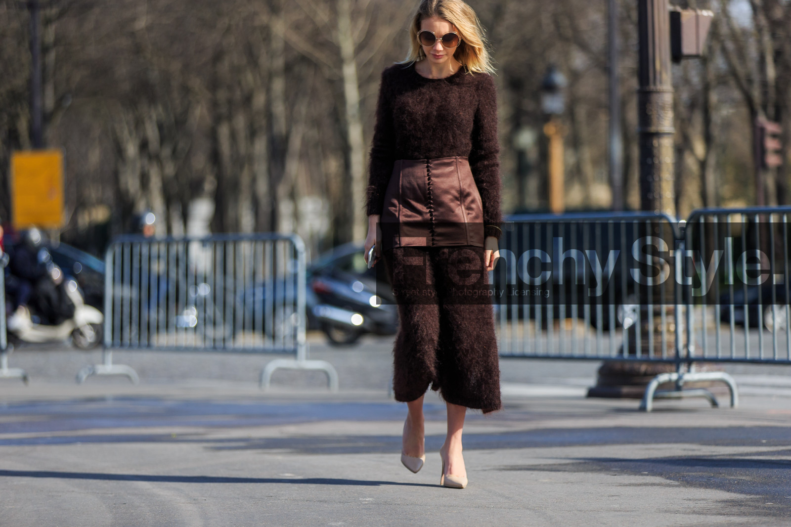 alina gelzina, atmosphere details, AUTUMN WINTER 2016-2017, AW 16-17, beige shoes, brown belt, brown dress, detail, FALL WINTER 2016-2017, fashion week, frenchystyle, FW, FW 16-17, high heels, horizontal, jonathan paciullo, long dress, nude heels, PARIS, PFW, street style, suede shoes, sunglasses, wool dress