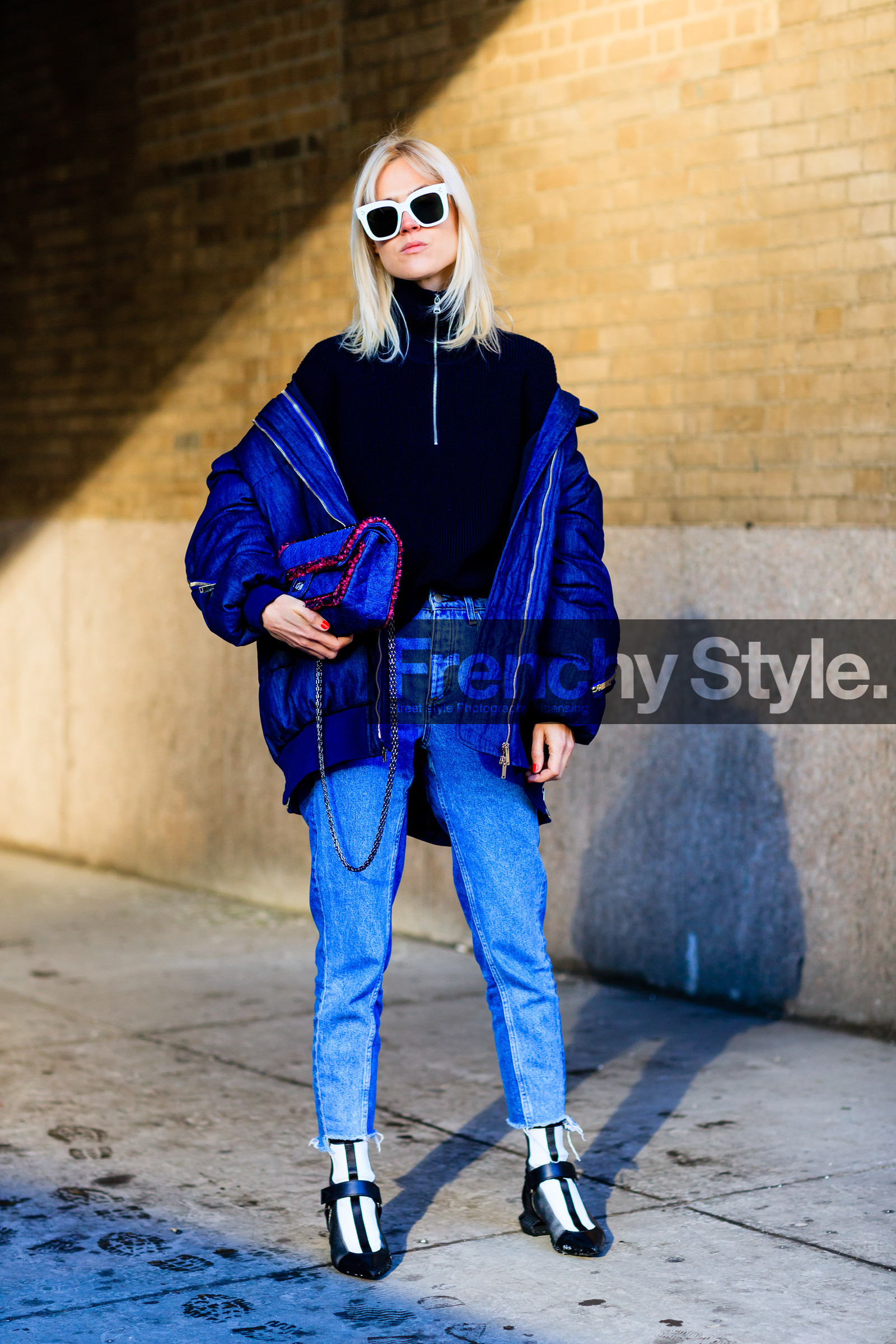 AUTUMN WINTER 2017-2018, AW 17-18, black sweater, blue bag, blue denim, blue jacket, chanel handbag, denim pants, down jacket, FALL WINTER 2017-2018, fashion week, frenchystyle, full length, FW, FW 17-18, graphic shoes, jeans, jonathan paciullo, leather bag, leather shoes, linda tol, louis vuitton, NEW YORK, NYFW, street style, sunglasses, trousers, vertical