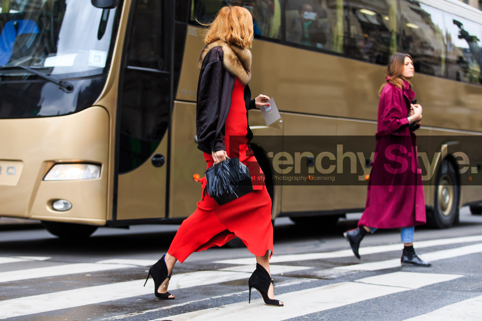 atmosphere details, AUTUMN WINTER 2016-2017, AW 16-17, black bag, black jacket, black shoes, bomber jacket, brown jacket, candela novembre, FALL WINTER 2016-2017, fashion week, frenchystyle, fringes, full length, fur scarf, FW, FW 16-17, high heels, horizontal, jonathan paciullo, leather bag, natural fur, PARIS, PFW, red dress, street style, suede shoes