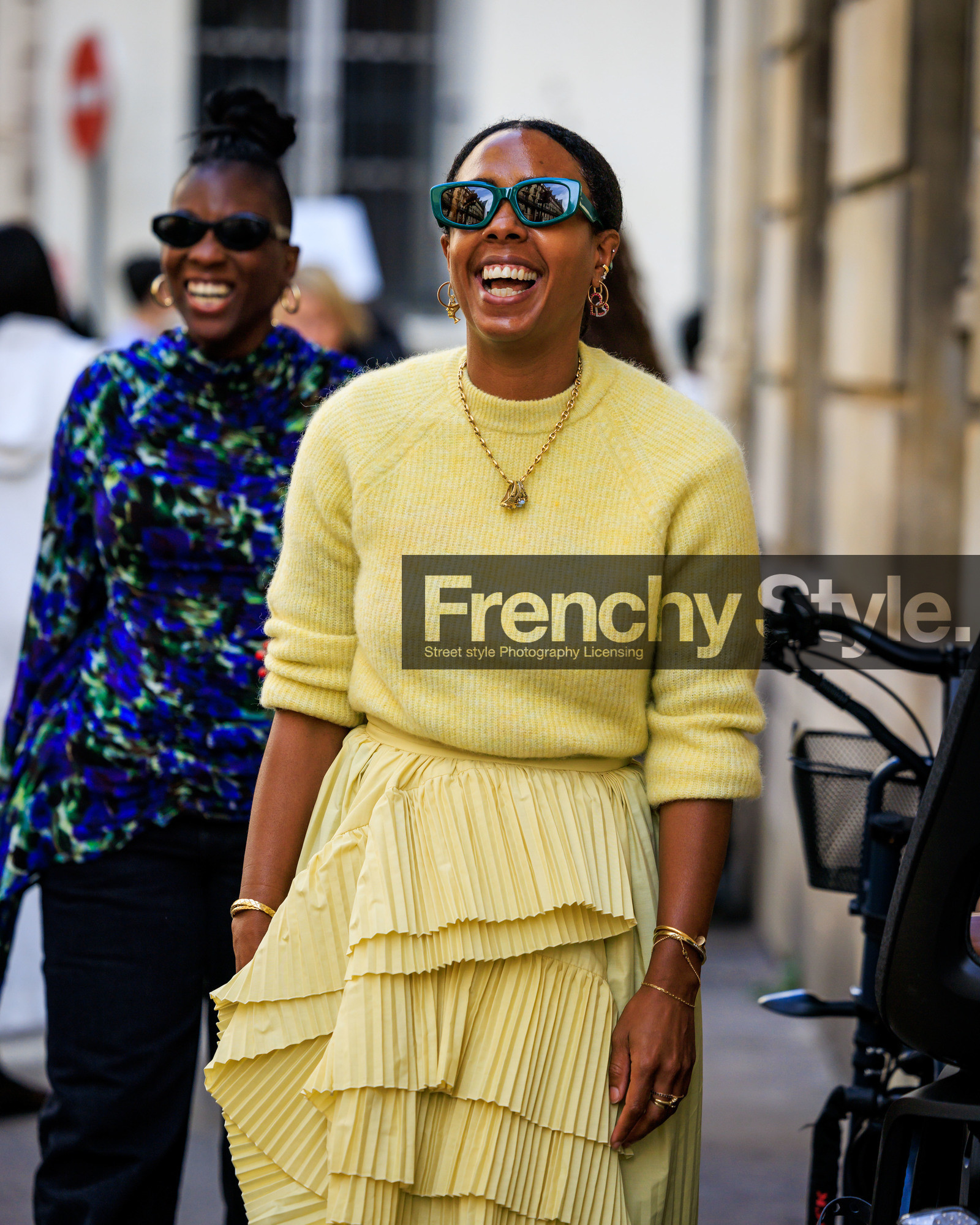 fashion week, frenchystyle, FW, jonathan paciullo, street style, PARIS, PFW, SPRING SUMMER 2024, SS 24, vertical, atmosphere details, detail