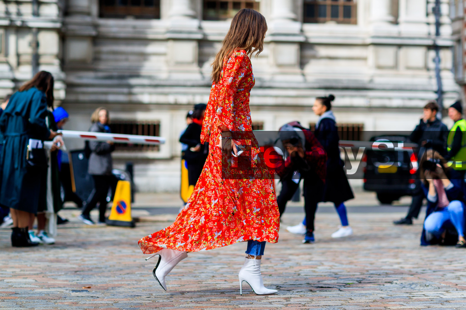 atmosphere details, blue denim, chloé, denim pants, fashion week, floral, flowers, frenchystyle, full length, FW, graphic dress, high heels, horizontal, jeans, jonathan paciullo, leather bag, leather shoes, LFW, LONDON, printed dress, red bag, red dress, SPRING SUMMER 2018, SS 18, street style, trousers, white boots