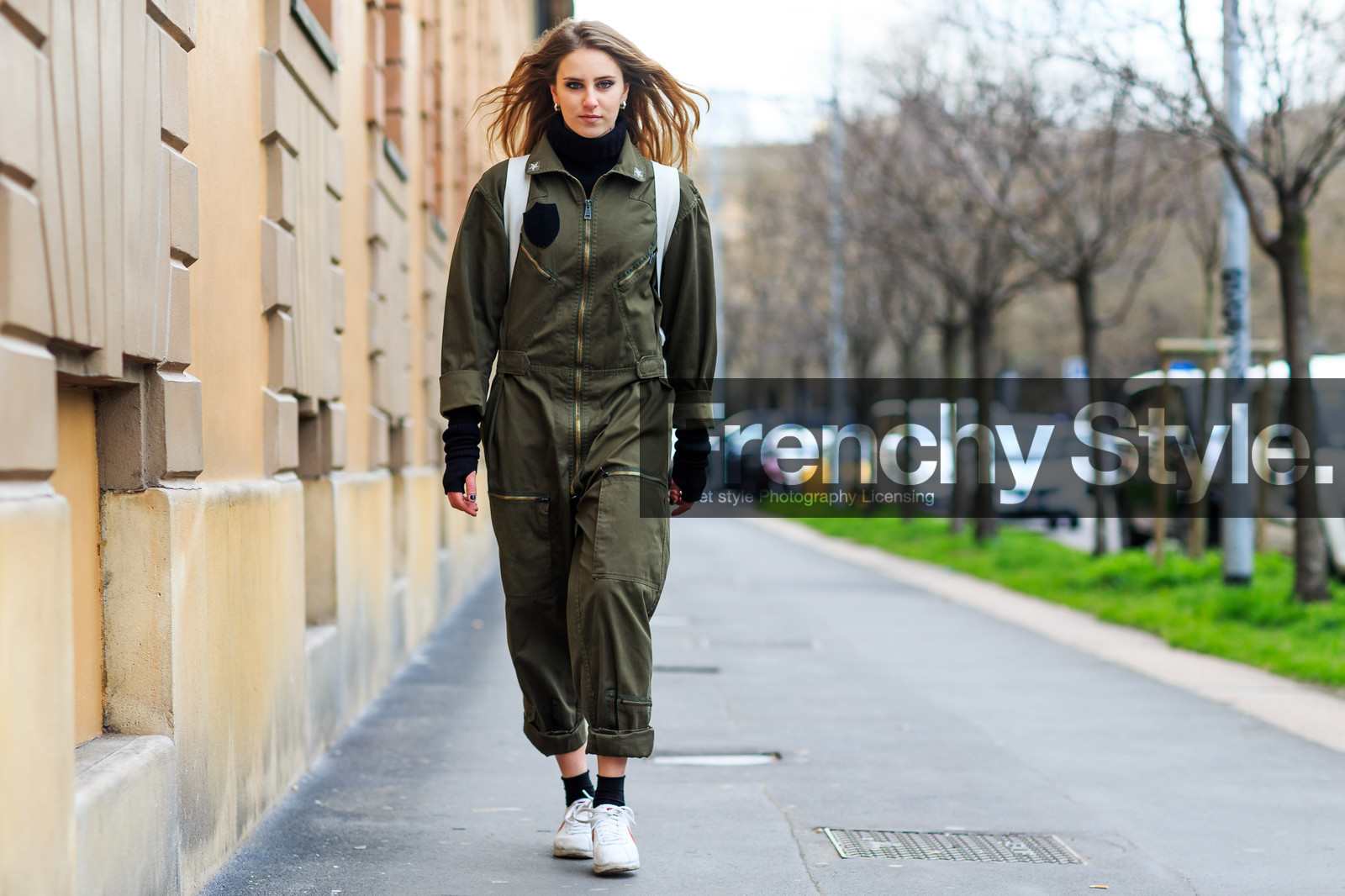 atmosphere details, AUTUMN WINTER 2016-2017, AW 16-17, FALL WINTER 2016-2017, fashion week, frenchystyle, full length, FW, FW 16-17, green jumpsuit, horizontal, jonathan paciullo, kaki jumpsuit, leather sneakers, LFW, LONDON, MENSWEAR, nike, street style, white sneakers