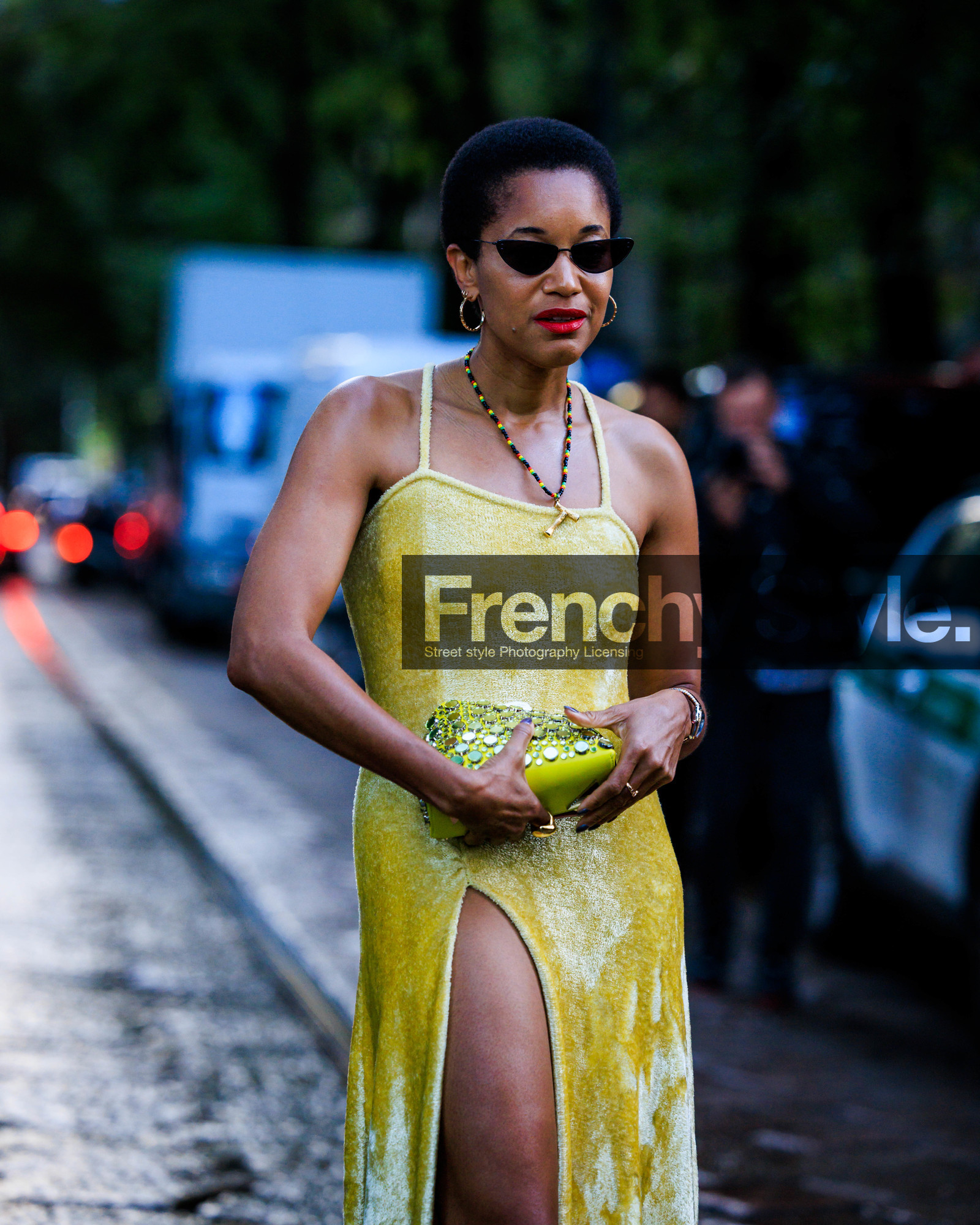 MILAN, MFW, frenchystyle, fashion week, FW, jonathan paciullo, street style, SPRING SUMMER 2024, SS 24, vertical, atmosphere details, detail